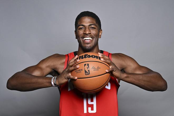 火箭重磅交易：4年820万美元正式签下威廉姆斯，裁掉昔日4号秀中锋
