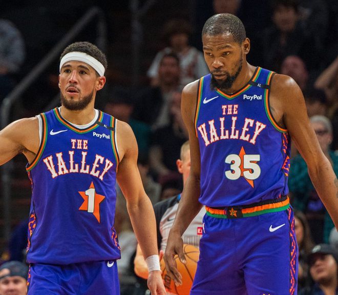 太阳队将围绕布克重组阵容，计划交易杜兰特：助其加盟心仪下家