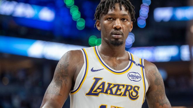 芬尼-史密斯左踝手术！湖人续约方案曝光：4年最高9650万合同