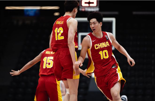 中国U19男篮惨遭4连败！排位赛将战法国 恐吞5连败