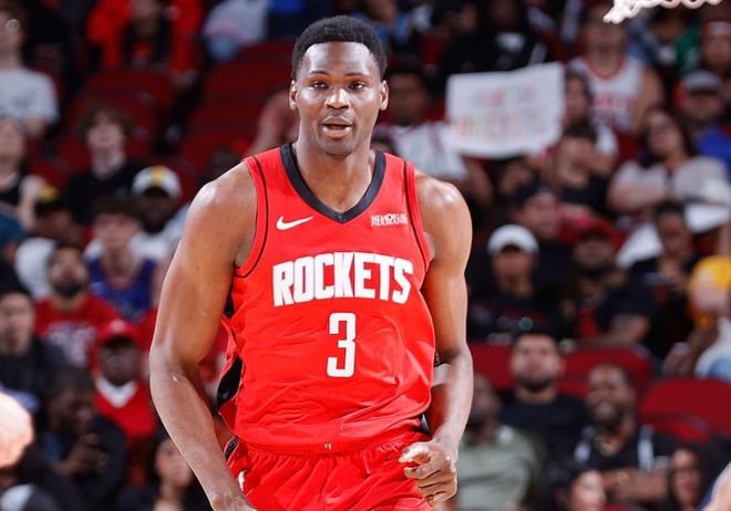 老鹰向火箭中锋丹特开出2年450万美元合同 火箭或无力匹配